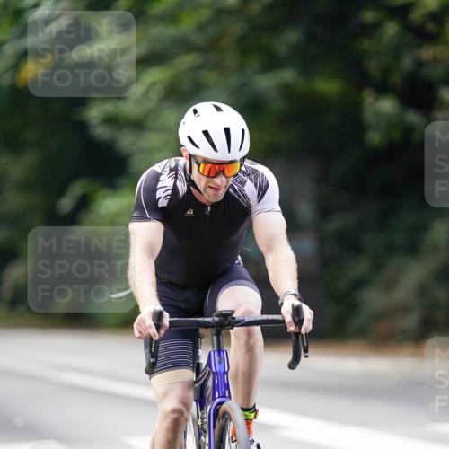 14.09.2025 - Stadtparktriathlon Michael Burmester http://msf.ph/oto/8915188 14.09.2025 12:51:21 Radfahren 1244, 1388 meine-sportfotos.de