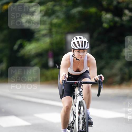 14.09.2025 - Stadtparktriathlon Michael Burmester http://msf.ph/oto/8915193 14.09.2025 12:51:31 Radfahren 1252, 1267, 1276, 1285, 1296, 1299 meine-sportfotos.de