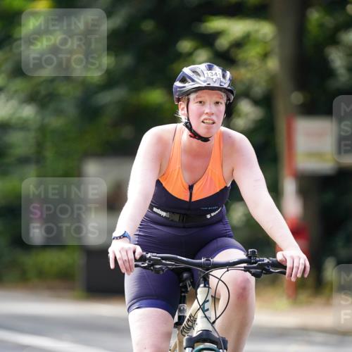 14.09.2025 - Stadtparktriathlon Michael Burmester http://msf.ph/oto/8915216 14.09.2025 12:51:59 Radfahren 1257, 1325, 1341, 1392 meine-sportfotos.de