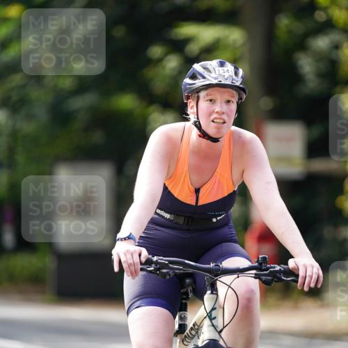 14.09.2025 - Stadtparktriathlon Michael Burmester http://msf.ph/oto/8915217 14.09.2025 12:51:59 Radfahren 1257, 1325, 1341, 1392 meine-sportfotos.de