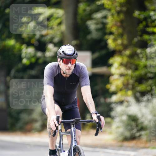 14.09.2025 - Stadtparktriathlon Michael Burmester http://msf.ph/oto/8915222 14.09.2025 12:52:04 Radfahren 1257, 1339, 1341, 1347, 1369, 1377, 1381, 1392 meine-sportfotos.de