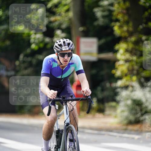 14.09.2025 - Stadtparktriathlon Michael Burmester http://msf.ph/oto/8915233 14.09.2025 12:52:12 Radfahren 1339, 1344, 1347, 1369, 1377, 1381 meine-sportfotos.de