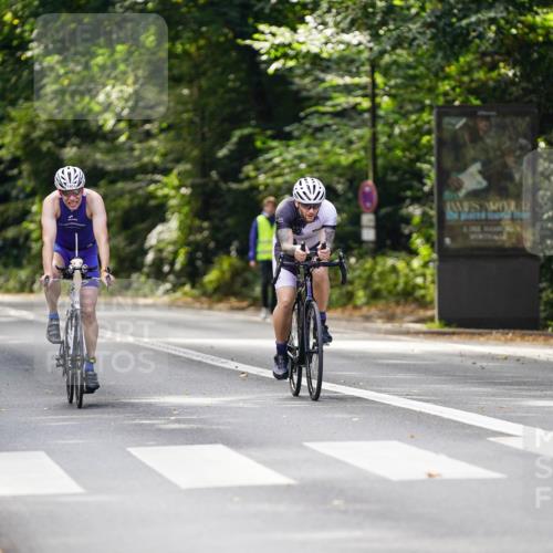 14.09.2025 - Stadtparktriathlon Michael Burmester http://msf.ph/oto/8915234 14.09.2025 12:52:18 Radfahren 1344, 1369, 1396, 1404 meine-sportfotos.de