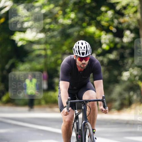 14.09.2025 - Stadtparktriathlon Michael Burmester http://msf.ph/oto/8915238 14.09.2025 12:52:24 Radfahren 1264, 1303, 1340, 1344, 1396, 1404 meine-sportfotos.de