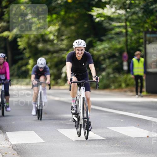 14.09.2025 - Stadtparktriathlon Michael Burmester http://msf.ph/oto/8915240 14.09.2025 12:52:28 Radfahren 1264, 1303, 1340, 1345, 1396 meine-sportfotos.de