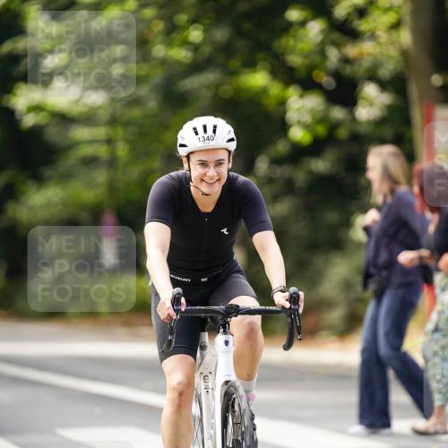 14.09.2025 - Stadtparktriathlon Michael Burmester http://msf.ph/oto/8915241 14.09.2025 12:52:29 Radfahren 1264, 1303, 1340, 1345, 1396 meine-sportfotos.de