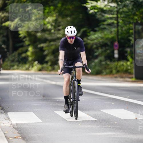 14.09.2025 - Stadtparktriathlon Michael Burmester http://msf.ph/oto/8915248 14.09.2025 12:52:34 Radfahren 1264, 1303, 1340, 1345, 1417 meine-sportfotos.de