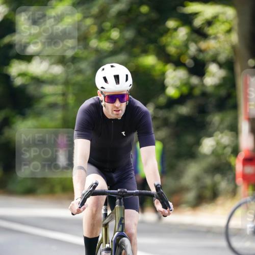 14.09.2025 - Stadtparktriathlon Michael Burmester http://msf.ph/oto/8915250 14.09.2025 12:52:35 Radfahren 1264, 1303, 1322, 1340, 1345, 1417 meine-sportfotos.de