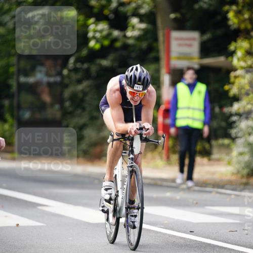 14.09.2025 - Stadtparktriathlon Michael Burmester http://msf.ph/oto/8915253 14.09.2025 12:52:42 Radfahren 1315, 1322, 1351, 1359, 1417 meine-sportfotos.de