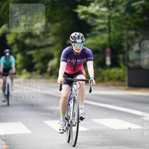 14.09.2025 - Stadtparktriathlon Michael Burmester http://msf.ph/oto/8915257 14.09.2025 12:52:44 Radfahren 1315, 1322, 1351, 1359, 1417 meine-sportfotos.de