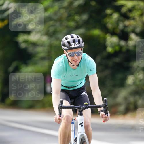 14.09.2025 - Stadtparktriathlon Michael Burmester http://msf.ph/oto/8915262 14.09.2025 12:52:47 Radfahren 1293, 1315, 1322, 1351, 1359, 1417 meine-sportfotos.de