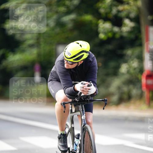 14.09.2025 - Stadtparktriathlon Michael Burmester http://msf.ph/oto/8915267 14.09.2025 12:52:52 Radfahren 1293, 1335, 1351, 1359, 1413 meine-sportfotos.de