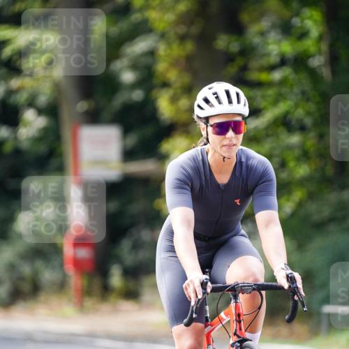 14.09.2025 - Stadtparktriathlon Michael Burmester http://msf.ph/oto/8915269 14.09.2025 12:52:58 Radfahren 1293, 1335, 1413 meine-sportfotos.de
