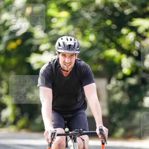 14.09.2025 - Stadtparktriathlon Michael Burmester http://msf.ph/oto/8915281 14.09.2025 12:53:48 Radfahren 1300, 1368, 1380, 1420 meine-sportfotos.de