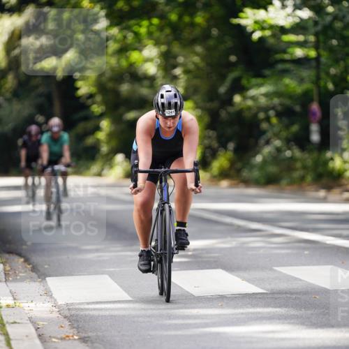 14.09.2025 - Stadtparktriathlon Michael Burmester http://msf.ph/oto/8915299 14.09.2025 12:54:27 Radfahren 1241, 1290, 1307, 1410 meine-sportfotos.de