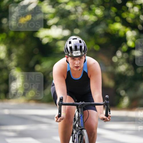 14.09.2025 - Stadtparktriathlon Michael Burmester http://msf.ph/oto/8915300 14.09.2025 12:54:28 Radfahren 1241, 1307, 1410 meine-sportfotos.de