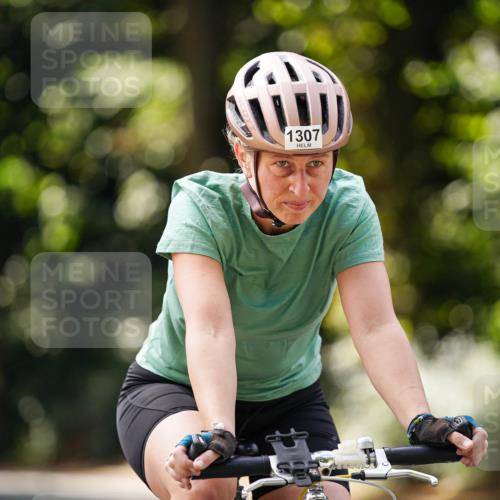 14.09.2025 - Stadtparktriathlon Michael Burmester http://msf.ph/oto/8915304 14.09.2025 12:54:33 Radfahren 1241, 1307, 1342, 1410 meine-sportfotos.de