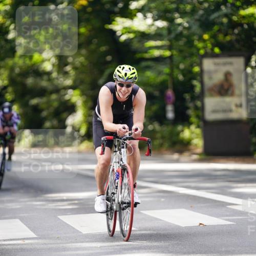 14.09.2025 - Stadtparktriathlon Michael Burmester http://msf.ph/oto/8915314 14.09.2025 12:54:44 Radfahren 1342, 1353, 1419, 1469, 1504 meine-sportfotos.de