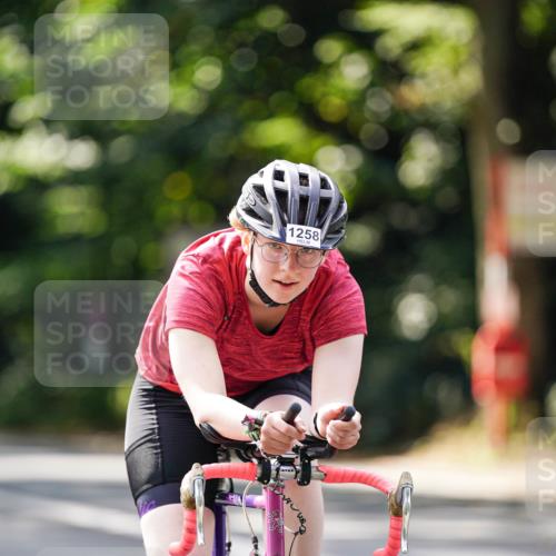 14.09.2025 - Stadtparktriathlon Michael Burmester http://msf.ph/oto/8915333 14.09.2025 12:55:12 Radfahren 1258, 1319, 1349, 1414, 1441 meine-sportfotos.de