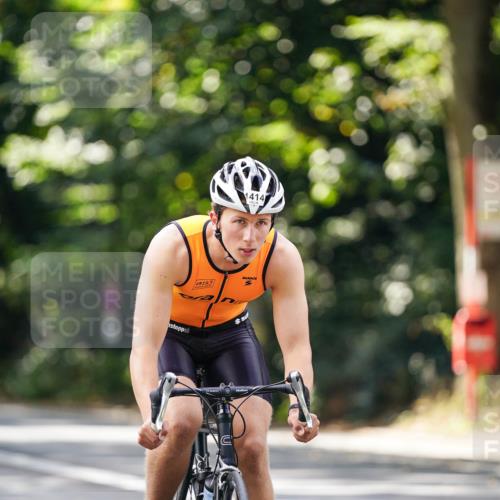14.09.2025 - Stadtparktriathlon Michael Burmester http://msf.ph/oto/8915335 14.09.2025 12:55:19 Radfahren 1326, 1376, 1414, 1514 meine-sportfotos.de