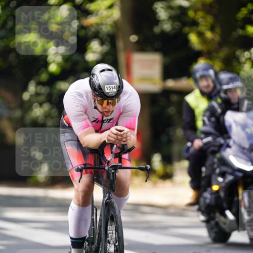 14.09.2025 - Stadtparktriathlon Michael Burmester http://msf.ph/oto/8915342 14.09.2025 12:55:25 Radfahren 1326, 1376, 1387, 1397, 1414, 1514 meine-sportfotos.de