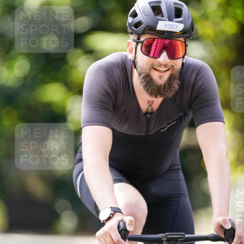 14.09.2025 - Stadtparktriathlon Michael Burmester http://msf.ph/oto/8915345 14.09.2025 12:55:28 Radfahren 1326, 1357, 1376, 1387, 1397, 1514 meine-sportfotos.de
