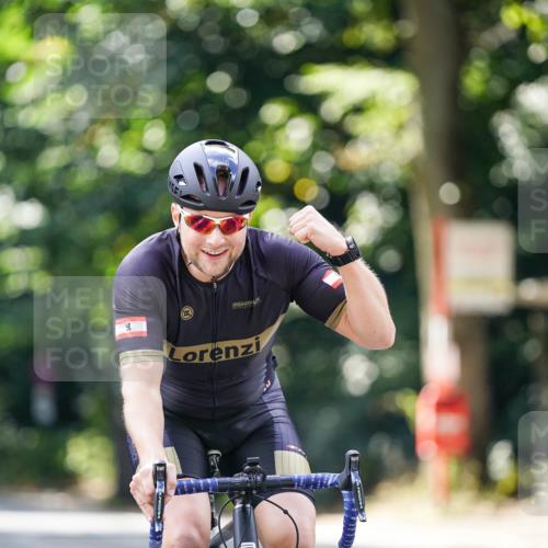 14.09.2025 - Stadtparktriathlon Michael Burmester http://msf.ph/oto/8915361 14.09.2025 12:56:01 Radfahren 1273, 1374, 1384, 1389 meine-sportfotos.de