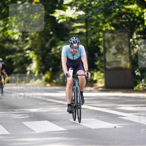 14.09.2025 - Stadtparktriathlon Michael Burmester http://msf.ph/oto/8915364 14.09.2025 12:56:13 Radfahren 1283, 1352, 1355, 1374, 1492, 1499 meine-sportfotos.de