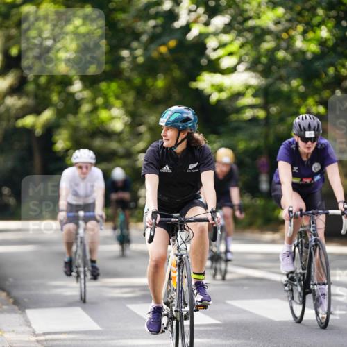 14.09.2025 - Stadtparktriathlon Michael Burmester http://msf.ph/oto/8915378 14.09.2025 12:56:21 Radfahren 1256, 1263, 1278, 1283, 1355, 1400, 1415, 1492, 1499, 1510 meine-sportfotos.de