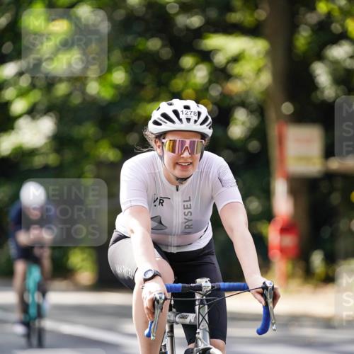 14.09.2025 - Stadtparktriathlon Michael Burmester http://msf.ph/oto/8915381 14.09.2025 12:56:24 Radfahren 1248, 1256, 1263, 1278, 1283, 1367, 1400, 1415, 1499, 1510 meine-sportfotos.de