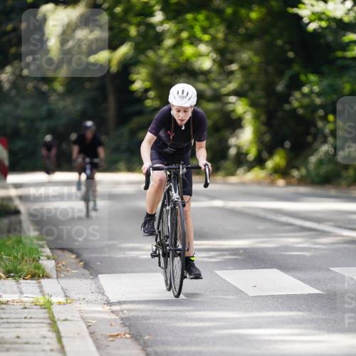 14.09.2025 - Stadtparktriathlon Michael Burmester http://msf.ph/oto/8915398 14.09.2025 12:56:47 Radfahren 1251, 1316, 1330, 1358 meine-sportfotos.de