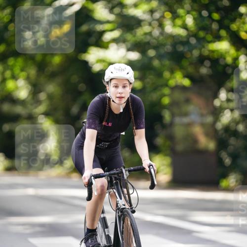 14.09.2025 - Stadtparktriathlon Michael Burmester http://msf.ph/oto/8915399 14.09.2025 12:56:48 Radfahren 1251, 1316, 1330, 1399 meine-sportfotos.de