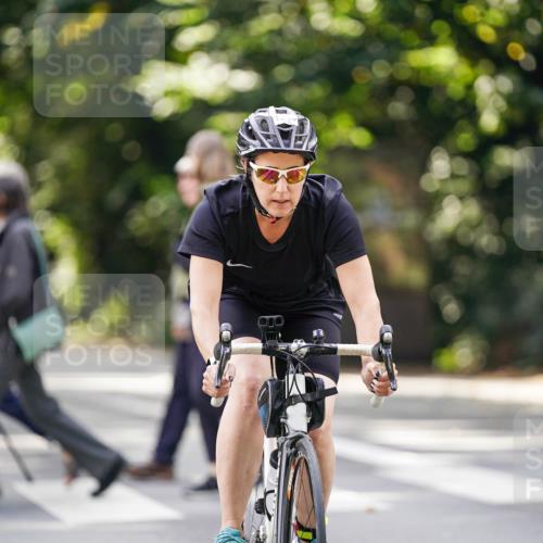 14.09.2025 - Stadtparktriathlon Michael Burmester http://msf.ph/oto/8915401 14.09.2025 12:56:52 Radfahren 1251, 1316, 1399 meine-sportfotos.de