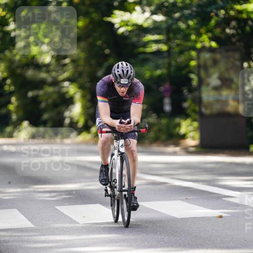 14.09.2025 - Stadtparktriathlon Michael Burmester http://msf.ph/oto/8915403 14.09.2025 12:56:55 Radfahren 1251, 1316, 1321, 1399 meine-sportfotos.de