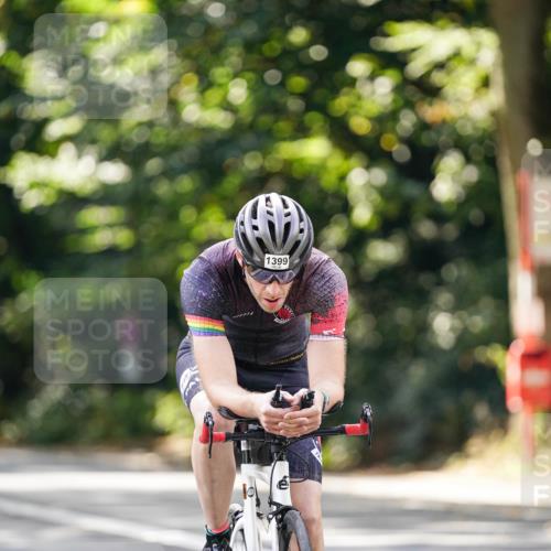 14.09.2025 - Stadtparktriathlon Michael Burmester http://msf.ph/oto/8915405 14.09.2025 12:56:56 Radfahren 1316, 1321, 1399 meine-sportfotos.de