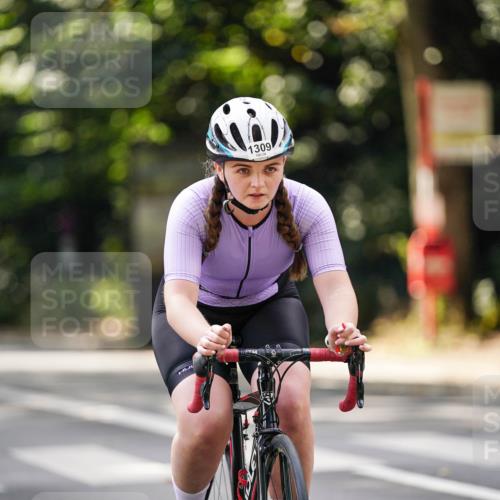 14.09.2025 - Stadtparktriathlon Michael Burmester http://msf.ph/oto/8915421 14.09.2025 12:57:35 Radfahren 1309, 1332, 1442 meine-sportfotos.de