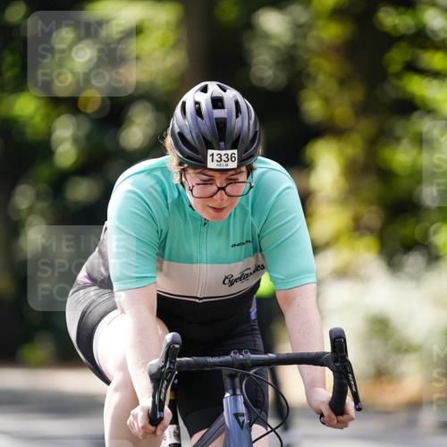 14.09.2025 - Stadtparktriathlon Michael Burmester http://msf.ph/oto/8915439 14.09.2025 12:57:54 Radfahren 1100, 1328, 1336, 1365 meine-sportfotos.de