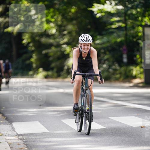 14.09.2025 - Stadtparktriathlon Michael Burmester http://msf.ph/oto/8915440 14.09.2025 12:57:59 Radfahren 1268, 1328, 1336, 1373, 1386 meine-sportfotos.de