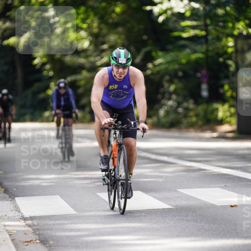 14.09.2025 - Stadtparktriathlon Michael Burmester http://msf.ph/oto/8915443 14.09.2025 12:58:03 Radfahren 1268, 1288, 1328, 1373, 1383, 1386, 1521 meine-sportfotos.de