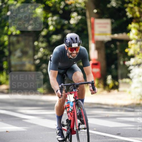 14.09.2025 - Stadtparktriathlon Michael Burmester http://msf.ph/oto/8915451 14.09.2025 12:58:08 Radfahren 1268, 1288, 1373, 1383, 1386, 1521 meine-sportfotos.de
