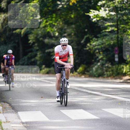 14.09.2025 - Stadtparktriathlon Michael Burmester http://msf.ph/oto/8915457 14.09.2025 12:58:28 Radfahren 1237, 1272, 1388, 1472, 1494, 1513 meine-sportfotos.de