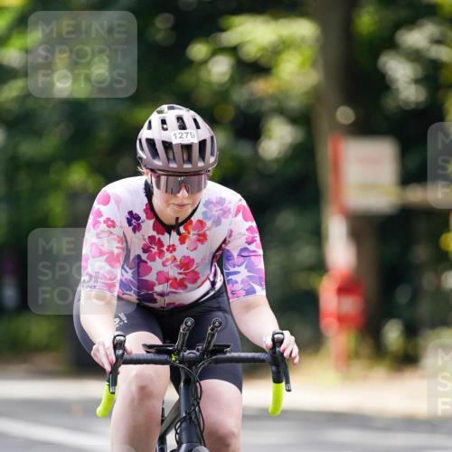 14.09.2025 - Stadtparktriathlon Michael Burmester http://msf.ph/oto/8915499 14.09.2025 12:59:16 Radfahren 1279, 1334, 1390, 1392, 1417, 1444 meine-sportfotos.de