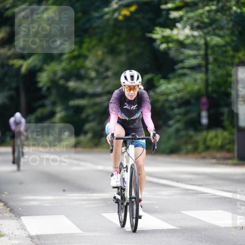 14.09.2025 - Stadtparktriathlon Michael Burmester http://msf.ph/oto/8915500 14.09.2025 12:59:21 Radfahren 1279, 1334, 1345, 1381, 1444 meine-sportfotos.de
