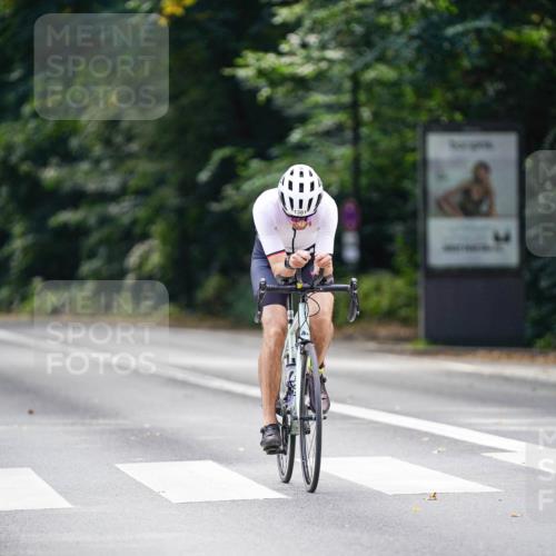 14.09.2025 - Stadtparktriathlon Michael Burmester http://msf.ph/oto/8915504 14.09.2025 12:59:24 Radfahren 1345, 1381, 1444 meine-sportfotos.de