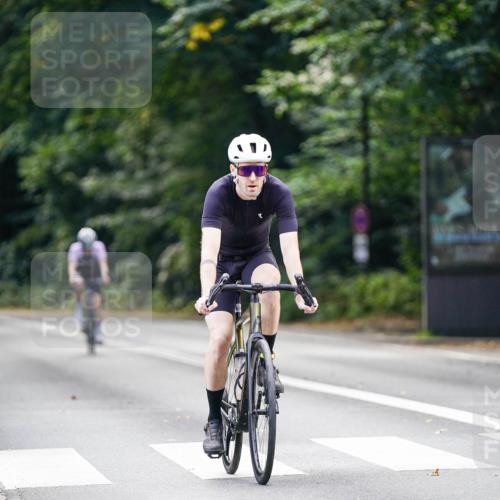 14.09.2025 - Stadtparktriathlon Michael Burmester http://msf.ph/oto/8915508 14.09.2025 12:59:28 Radfahren 1312, 1345, 1381, 1430, 1444 meine-sportfotos.de
