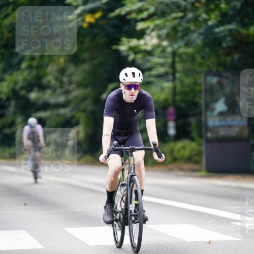 14.09.2025 - Stadtparktriathlon Michael Burmester http://msf.ph/oto/8915509 14.09.2025 12:59:28 Radfahren 1312, 1345, 1381, 1430, 1444 meine-sportfotos.de