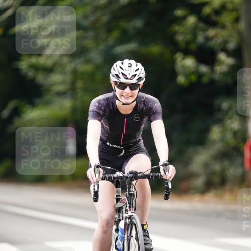14.09.2025 - Stadtparktriathlon Michael Burmester http://msf.ph/oto/8915518 14.09.2025 12:59:36 Radfahren 1275, 1312, 1335, 1359, 1396, 1404, 1413, 1430, 1451, 1484 meine-sportfotos.de
