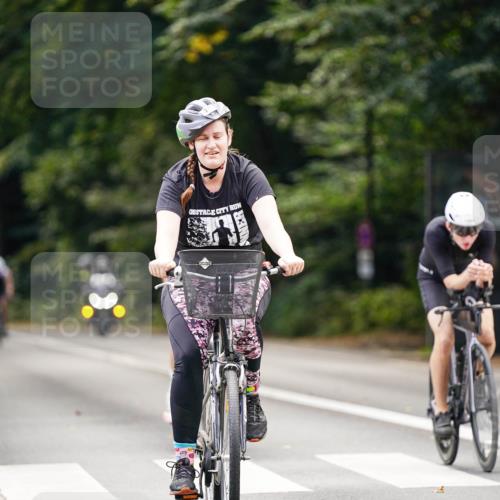 14.09.2025 - Stadtparktriathlon Michael Burmester http://msf.ph/oto/8915521 14.09.2025 12:59:38 Radfahren 1275, 1312, 1335, 1359, 1396, 1404, 1413, 1430, 1451, 1484 meine-sportfotos.de