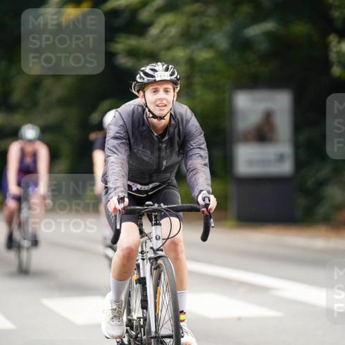 14.09.2025 - Stadtparktriathlon Michael Burmester http://msf.ph/oto/8915538 14.09.2025 12:59:49 Radfahren 1222, 1232, 1339, 1340, 1377, 1404, 1413, 1425 meine-sportfotos.de