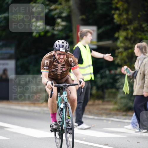14.09.2025 - Stadtparktriathlon Michael Burmester http://msf.ph/oto/8915547 14.09.2025 12:59:54 Radfahren 1222, 1232, 1277, 1339, 1340, 1377, 1425 meine-sportfotos.de